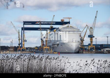 Costa Toscana wird bei der Meyer Turku Shipyard in Turku, Finnland, gebaut. Es wird im Mittelmeer für Costa Cruises operieren. Stockfoto