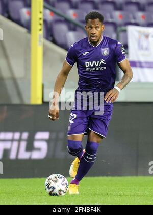 15-05-2021: Voetbal: RSC Anderlecht / KRC Genk: Brussel ANDERLECHT, BELGIEN - MAI 15: Michael Murillo von RSC Anderlecht kontrolliert den Ball während des Stockfoto