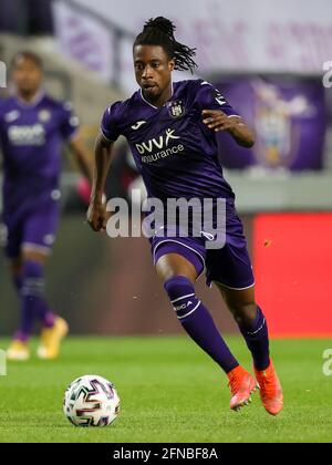 15-05-2021: Voetbal: RSC Anderlecht / KRC Genk: Brussel ANDERLECHT, BELGIEN - MAI 15: Majeed Ashimeru vom RSC Anderlecht kontrolliert den Ball während des Stockfoto