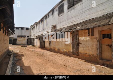 Verlassene Haft im ehemaligen Ussher Fort in Accra, Ghana. Stockfoto