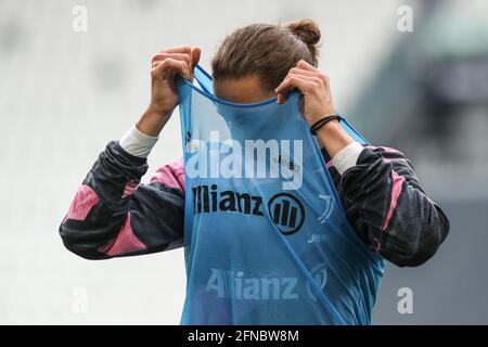 Turin, Italien, 15. Mai 2021. Adrien Rabiot von Juventus während des Aufwärmpuls vor dem Spiel der Serie A im Allianz Stadium, Turin. Bildnachweis sollte lauten: Jonathan Moscrop / Sportimage Stockfoto