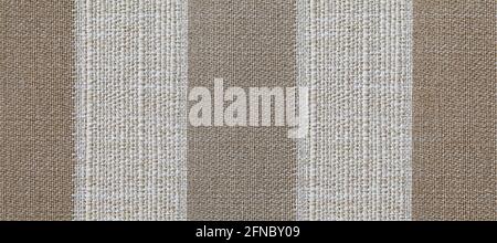 Leinwand mit Stoffstruktur. Baumwollhintergrund. Detail Nahaufnahme für Kleid oder andere moderne Mode Textildruck. In Beige- und Grautönen gestreiftes Strukturdesign. Stockfoto