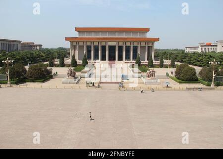 Das Mausoleum von Mao Zedong auf dem Platz des Himmlischen Friedens in Peking, China Stockfoto