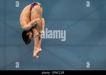 Budapest, Ungarn. Mai 2021. BUDAPEST, UNGARN - 16. MAI: Athanasios Tsirikos aus Griechenland tritt auf der Men 10m Platform Preliminary während der len European Aquatics Championships an Tauchen in der Duna Arena am 16. Mai 2021 in Budapest, Ungarn (Foto von Andre Weening/Orange Picics) Kredit: Orange Pics BV/Alamy Live News Stockfoto