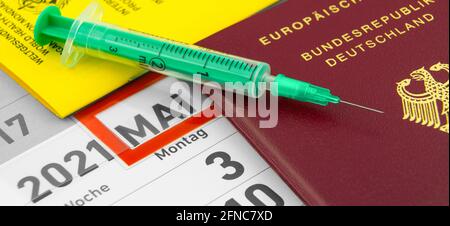 Deutscher Reisepass und Impfpass Mai 2021 Stockfoto