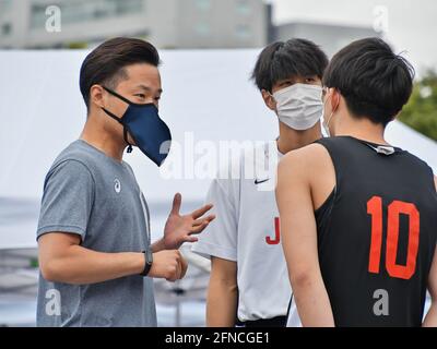 Tokio, Japan. Mai 2021. Die Spieler treten am Sonntag, den 16. Mai 2021, im Aomi Urban Sports Park in Tokio, Japan, beim 3x3 Basketball-Testevent „READY STEADY TOKYO“ der Olympischen Spiele 2020 in Tokio an. Foto von Keizo Mori/UPI Credit: UPI/Alamy Live News Stockfoto