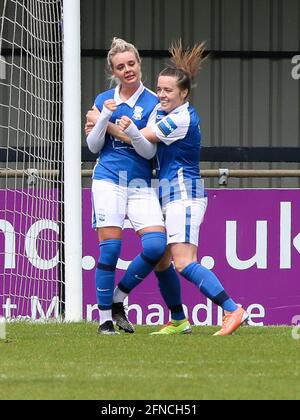 Mollie Green (8 Birmingham City) feiert während des FA Womens Cup-Spiels zwischen Birmingham City und Southampton im Sportnation.be-t-Stadion in Solihull. Stockfoto