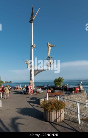 Die magische Säule von Peter Lenk in der Bodenseestadt Meersburg. Stockfoto