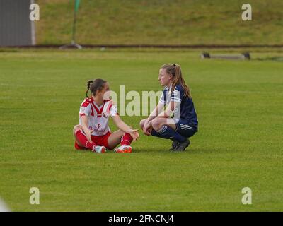 Andernach, Deutschland. 16. Mai 2021. Während des 2. Damen-Bundesliga-Spiel zwischen SG 99 Andernach und FC Wuerzburger Kickers im Andernach-Stadion in Andernach. Kredit: SPP Sport Pressefoto. /Alamy Live News Stockfoto