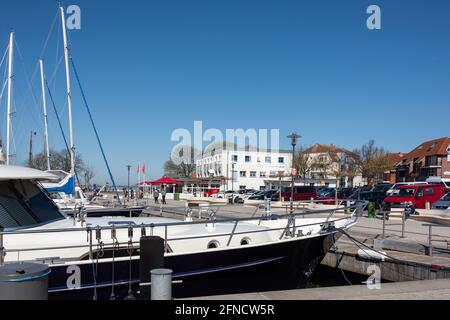 Im Hafen von Laboe am Ausgang der Kieler Förde in Die Ostsee Stockfoto