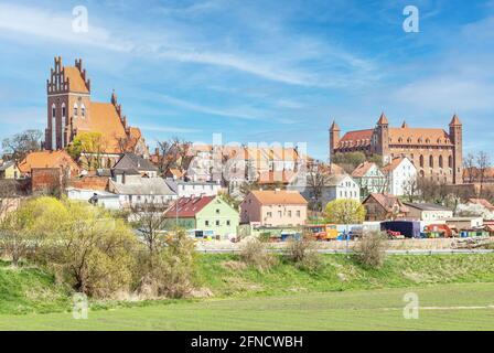 Gniew, Polen - Gniew liegt auf der linken Rückseite der Weichsel und ist berühmt für seine wunderbare mittelalterliche Architektur und seine gotische Backsteinburg Stockfoto
