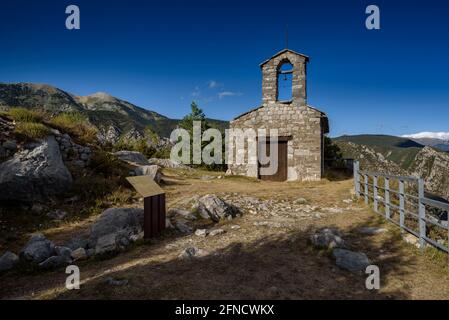 Eremitage von Santa Maria del Castell in Saldes, am Fuße des Pedraforca (Berguedà, Katalonien, Spanien, Pyrenäen) Stockfoto