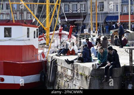 Ende des Sperrwochenendes in Honfleur - Calvados - Frankreich Stockfoto