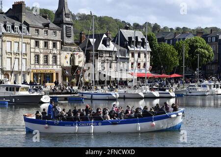 Ende des Sperrwochenendes in Honfleur - Calvados - Frankreich Stockfoto