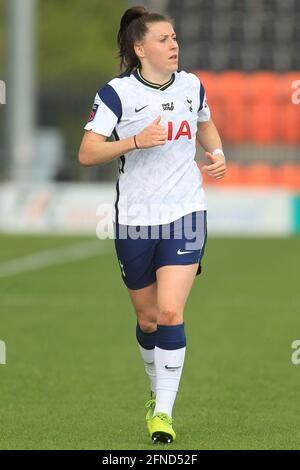 London, Großbritannien. Mai 2021. Lucy Quinn von Tottenham Hotspur Women schaut während des Spiels auf. Das FA-Pokalspiel der Frauen, Tottenham Hotspur Women gegen Sheffield Utd Women am Sonntag, 16. Mai 2021, im Hive Stadium in London. Dieses Bild darf nur für redaktionelle Zwecke verwendet werden. Nur zur redaktionellen Verwendung, Lizenz für kommerzielle Nutzung erforderlich. Keine Verwendung bei Wetten, Spielen oder Veröffentlichungen in einem Club/einer Liga/einem Spieler.pic von Steffan Bowen/Andrew Orchard Sports Photography/Alamy Live News Credit: Andrew Orchard Sports Photography/Alamy Live News Stockfoto