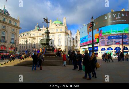 Plakatwände Piccadily Circus London Stockfoto