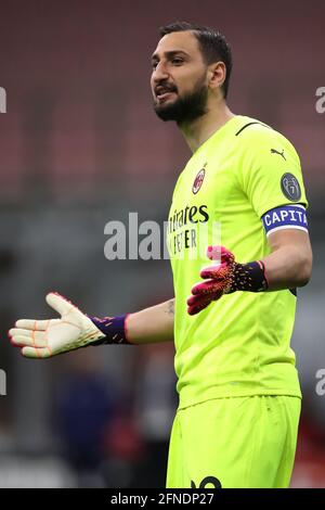 Mailand, Italien, 16. Mai 2021. Gianluigi Donnarumma von AC Mailand reagiert während des Serie-A-Spiels bei Giuseppe Meazza, Mailand. Bildnachweis sollte lauten: Jonathan Moscrop / Sportimage Stockfoto