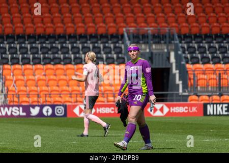 London, Großbritannien. Mai 2021. Fran Kitching (20 Sheffield United) kommt auf den Platz für das Vitality Womens FA Cup Spiel zwischen Tottenham Hotspur und Sheffield United im Hive in London, England. Kredit: SPP Sport Pressefoto. /Alamy Live News Stockfoto