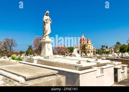 Doppelpunkt Friedhof in Havanna, Kuba Stockfoto