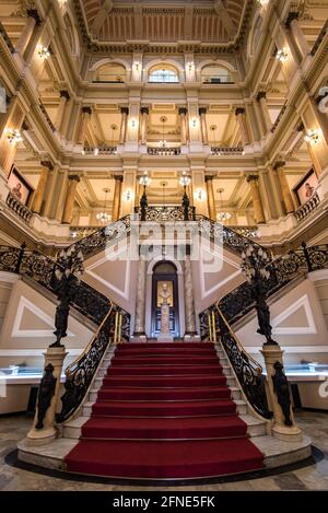 Rio de Janeiro, Brasilien - 27. Juni 2017: Innenraum der zentralen Halle in der Nationalbibliothek von Rio de Janeiro. Stockfoto