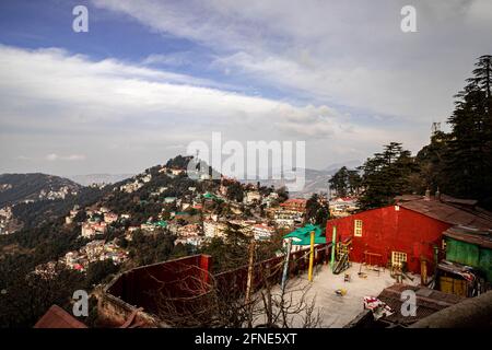 Wunderschöne Aussicht auf shimla City und Mall Road. Stockfoto