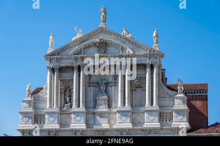 Fassade, Giebel der Kirche Santa Maria di Nazareth, Venedig, Venetien, Italien Stockfoto