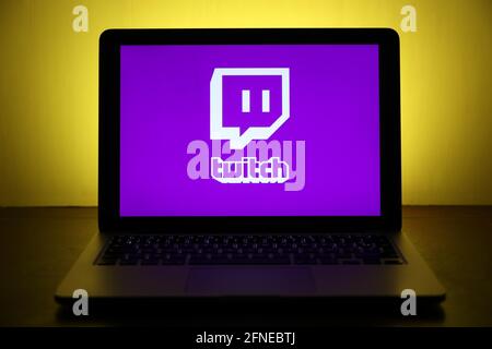 Logo der Streaming-Plattform Twitch für Gamer auf einem Notebook Stockfoto