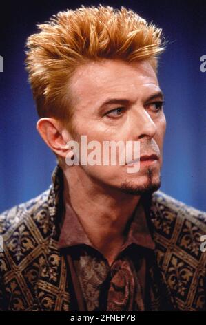 David Bowie, britischer Rock-Pop-Sänger und Filmschauspieler [automatisierte Übersetzung] Stockfoto