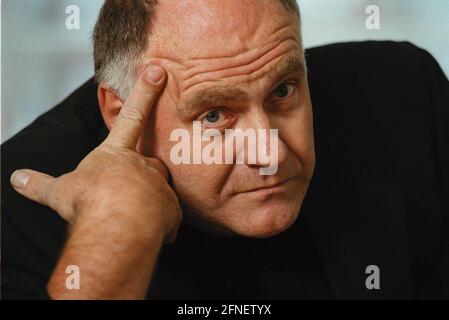 Rezzo Schlauch, Fraktionschef von Bündnis 90/die Grünen, bei einem Interview in seinem Berliner Büro. [Automatisierte Übersetzung] Stockfoto