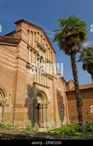 Italien, Europa, Piemont, Asti, Albugnano, Monferrato, Abtei von Vezzolano. Christlich-katholische Kirche im römisch-gotischen Stil. Stockfoto