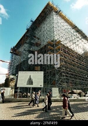 Der Wiederaufbau der Frauenkirche in Dresden. [Automatisierte Übersetzung] Stockfoto
