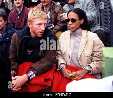 Die Trennung von seiner Frau gab heute bekannt: Ex-Wimbledon-Sieger Boris Becker hier mit Frau Barbara im Olympiastadion in München. [Automatisierte Übersetzung] Stockfoto