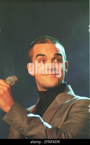 Robbie Williams, derzeit die erfolgreichste britische Popsängerin, soll die neue Leadsängerin der Rockgruppe Queen werden und damit die Nachfolge von Freddie Mercury antreten, der 1991 starb. Foto: Markus Hertrich [automatisierte Übersetzung] Stockfoto