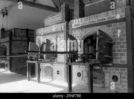 Öfen in der Gedenkstätte des ehemaligen Konzentrationslagers Dachau. [Automatisierte Übersetzung] Stockfoto