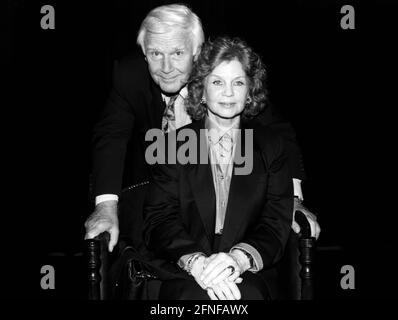 'Joachim ''Blacky'' Fuchsberger mit seiner Frau Gundula. [Automatisierte Übersetzung]' Stockfoto