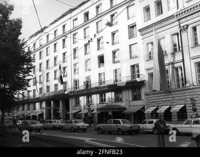 Blick auf das Hotel Bayerischer Hof in München. Undatierte Fotografie. [Automatisierte Übersetzung] Stockfoto