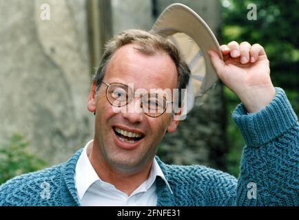 Dieses Foto zeigt den SPD-Bundestagsabgeordneten Rudolf Scharping. [Automatisierte Übersetzung] Stockfoto