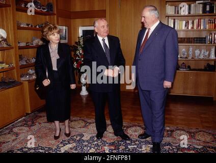 Michail GORBATSCHOW / GORBATSCHOW und seine Frau Raissa treffen Bundeskanzler Helmut KOHL , CDU , April 1995 Stockfoto