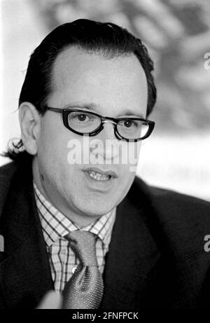 Deutschland, Berlin, 20.05.1998, Thomas Hölzel, Projektleiter der neuen Berlinischen Galerie auf dem Gelände der ehemaligen Schultheissbrauerei in Kreuzberg, Methfesselstraße, . [Automatisierte Übersetzung] Stockfoto