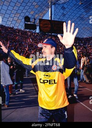 Fußball 1. Bundesliga 1993/1994 34. Matchday 07.05.1994 Deutscher Meister FC Bayern München JUBEL FC Bayern München, Torwart Raimond Aumann FOTO: WEREK Pressebilder xxNOxMODELxRELEASExx Stockfoto