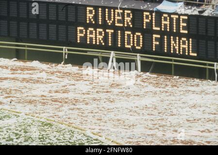 Fußball-Weltmeisterschaft 1978 in Argentinien. Konfetti nach dem Finale Argentinien-Niederlande 3:1 n.V./ 25.06.1978 im Estadio Monumental in Buenos Aires. [Automatisierte Übersetzung] Stockfoto