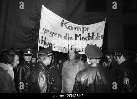 Besetzung eines Hauses durch Demonstranten in der Münchner Adalbertstraße. Sie demonstrieren gegen die steigenden Mieten. [Automatisierte Übersetzung] Stockfoto