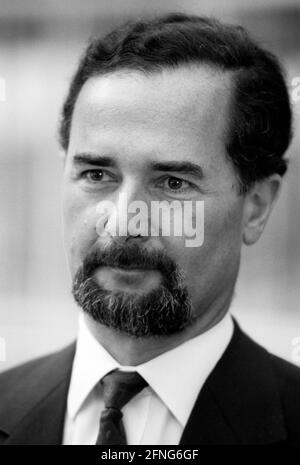 Bernd PISCHETSRIEDER , Vorsitzender des Vorstands der BMW AG , März 1994 [automatisierte Übersetzung] Stockfoto