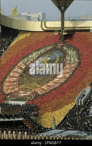 Olympiade 1980 in Moskau. Eröffnungszeremonie Choreographie mit Hammer und Sichel 19.07.1980 [automatisierte Übersetzung] Stockfoto