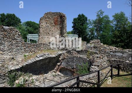 Europa, Italien, Lombardei, VareseDas archäologische Gebiet von Castelseprio mit den Ruinen eines Dorfes, das im 13. Jahrhundert zerstört wurde. Unesco - Wor Stockfoto