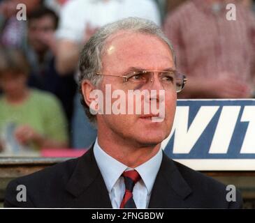 UEFA-Pokalfinale: Girondins Bordeaux - Bayern München am 15.05.1996 / Trainer Franz Beckenbauer (FC Bayern München) mit schwarzem Auge, [automatisierte Übersetzung] Stockfoto