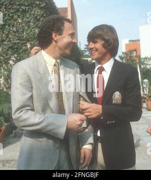 Fußball-Weltmeisterschaft 1986 in Mexiko. Teamchef Franz Beckenbauer (linke/deutsche Nationalmannschaft) und Bora Milutinovic (Trainer der mexikanischen Nationalmannschaft) 19.06.1986. [Automatisierte Übersetzung] Stockfoto