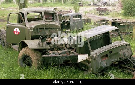 Sachsen-Anhalt / DDR-Land / Sowjets 1991 ehemalige sowjetische Kaserne in Wittenberg. Die Soldaten sind weg, der Müll ist geblieben. Große Flächen ehemaliger Kasernen und Manövrierplätze, vor allem in Brandenburg, noch nicht saniert // Rote Armee / Kasernen / Umwelt / Besetzung / Einheit / Militär Stockfoto