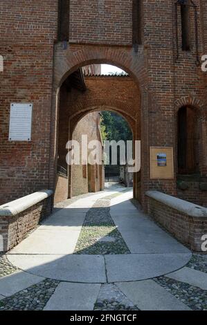 Europa, Italien, Lombardei, Lodi, S. Colombano al Lambro, castello Maddalena Barbiano di Belgioioso d’Este, Torre De Gnocchi. Stockfoto