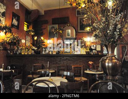 Back Street Cafe Bar Interior, Athen, Griechenland Stockfoto